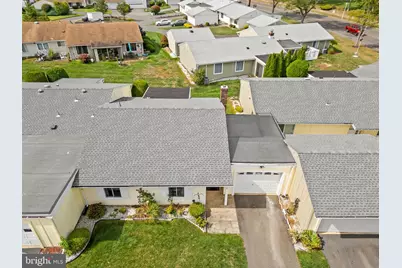 25 Pitman #B, Monroe Township, NJ 08831 - Photo 4