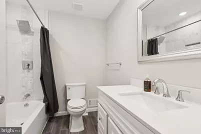 5 Waverly Drive E, Edison, NJ 08817 - Photo 18