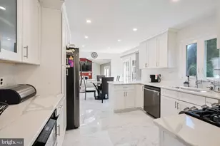 9 Haypress Rd, Dayton, NJ 08810 - Photo 12