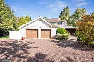 239 Mounts Mills Rd, Monroe Township, NJ 08831 - Photo 2