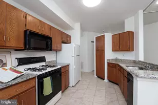 4031 Bayberry Ct, Monmouth Junction, NJ 08852 - Photo 18