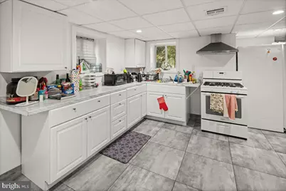 16 Emmett Avenue, Perth Amboy, NJ 08861 - Photo 32