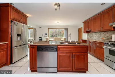 4 Drinking Brook Road, Monmouth Junction, NJ 08852 - Photo 8