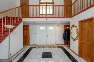 4 Drinking Brook Rd, Monmouth Junction, NJ 08852 - Photo 4