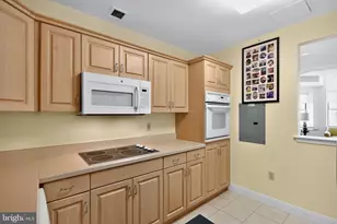 2406 Windrow Dr, Princeton, NJ 08540 - Photo 6