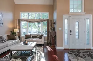 13 Setter Pl, Kendall Park, NJ 08824 - Photo 6