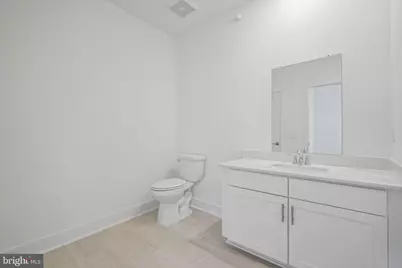 27201 Radford Ct, Monroe Township, NJ 08831 - Photo 10