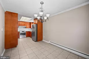 137 Plymouth Ln, Monroe Township, NJ 08831 - Photo 10