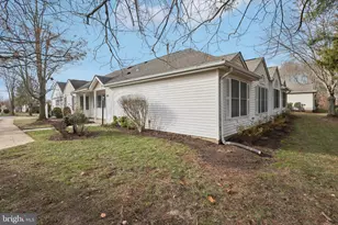 304 Waxwing Dr, Monroe Township, NJ 08831 - Photo 6