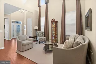 12 Hardwick Dr, Kendall Park, NJ 08824 - Photo 4