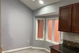 102 Riverbend Dr, North Brunswick Township, NJ 08902 - Photo 12