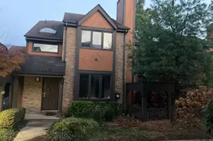 102 Riverbend Dr, North Brunswick Township, NJ 08902 - Photo 1