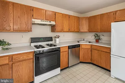 2002 Sandlewood Court, Monmouth Junction, NJ 08852 - Photo 12