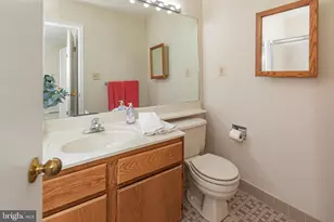 2002 Sandlewood Court, Monmouth Junction, NJ 08852 - Photo 16