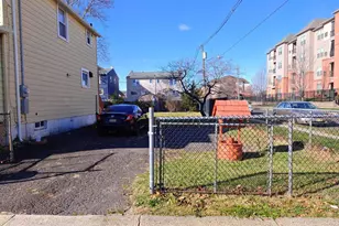 83 John, Carteret, NJ 07008 - Photo 2