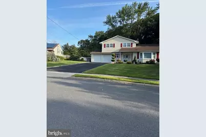 22 Tuscorora Circle, Old Bridge Township, NJ 08857 - Photo 2