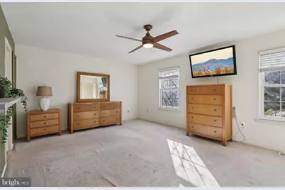 339 Constitution Circle, North Brunswick Township, NJ 08902 - Photo 18