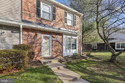 339 Constitution Circle, North Brunswick Township, NJ 08902 - Photo 2