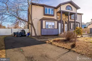 26 Isaac Dr, Dayton, NJ 08810 - Photo 2