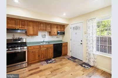 18 Pond View Drive, Plainsboro Township, NJ 08536 - Photo 8