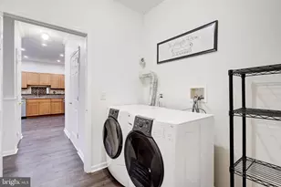 100 Forest Dr, Piscataway Township, NJ 08854 - Photo 20