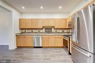 100 Forest Dr, Piscataway Township, NJ 08854 - Photo 22