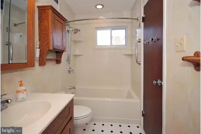 4 S Linden Lane S, Plainsboro Township, NJ 08536 - Photo 16