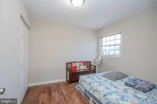 17 Cambridge Rd, Kendall Park, NJ 08824 - Photo 22