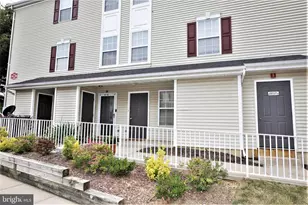 1303 Blossom Cir, Dayton, NJ 08810 - Photo 4