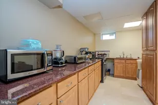 18 Lovell Dr, Plainsboro Township, NJ 08536 - Photo 42