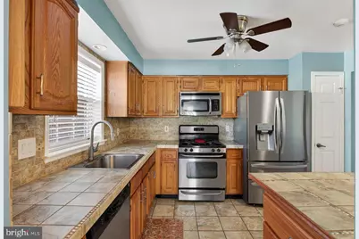 3 Spaulding Drive, Monroe Township, NJ 08831 - Photo 4