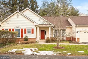 4 Douglas Fir Ct, Princeton, NJ 08540 - Photo 2