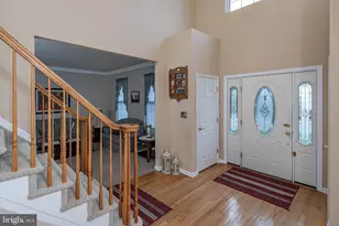 4 Gramercy Rd, Monmouth Junction, NJ 08852 - Photo 4