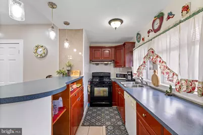 122 S Lincoln Avenue, Middlesex, NJ 08846 - Photo 6