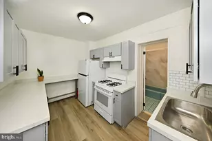 652 Penn St, Perth Amboy, NJ 08861 - Photo 6