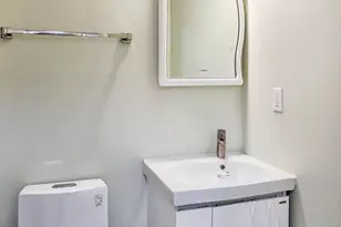 307 Modele Plaza, Monroe Township, NJ 08831 - Photo 28