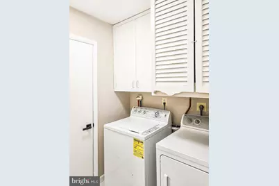 307 Modele Plaza, Monroe Township, NJ 08831 - Photo 16