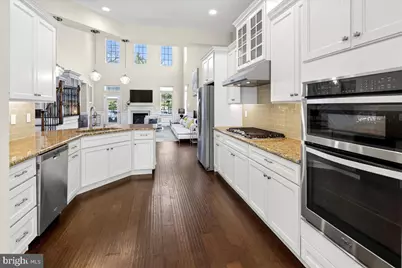 4 Huntington Court, Kendall Park, NJ 08824 - Photo 10