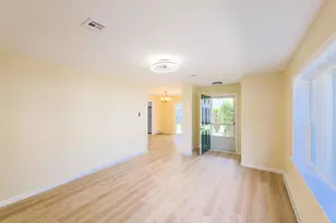 220 Manchester Ln, Monroe Township, NJ 08831 - Photo 8