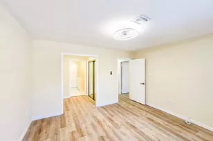 220 Manchester Ln, Monroe Township, NJ 08831 - Photo 22