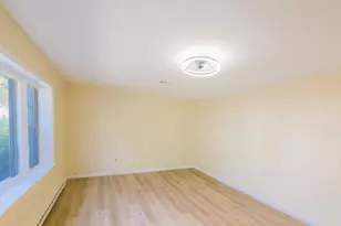 220 Manchester Ln, Monroe Township, NJ 08831 - Photo 6