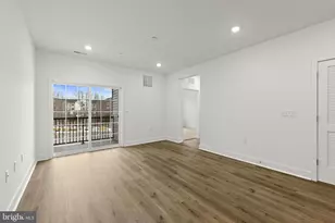 27205 Radford, Monroe Township, NJ 08831 - Photo 4