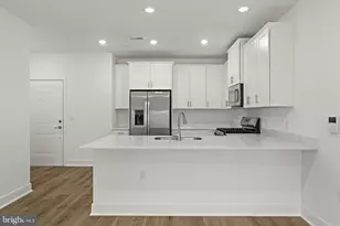 27205 Radford, Monroe Township, NJ 08831 - Photo 8