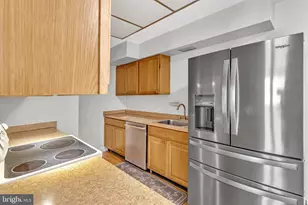 326 Nantuckett Ln, Monroe Township, NJ 08831 - Photo 14