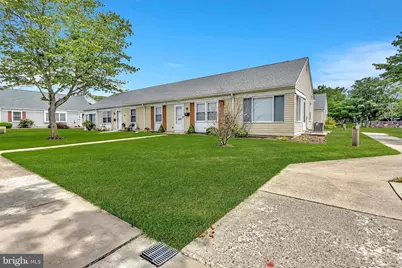 326 Nantuckett Lane #A, Monroe Township, NJ 08831 - Photo 2
