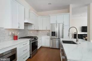 10 Liedtke Dr, Cranbury Township, NJ 08512 - Photo 16