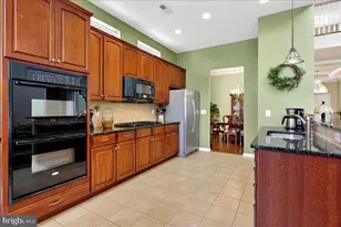 118 Andover Dr, Kendall Park, NJ 08824 - Photo 14