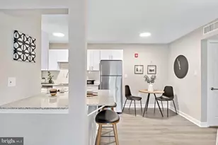 1000 Pheasant Hollow Dr, Plainsboro Township, NJ 08536 - Photo 6