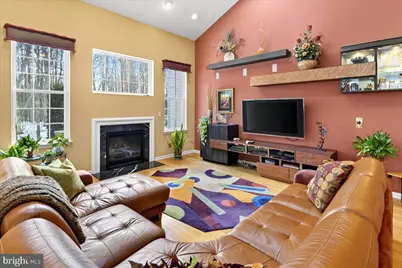 38 Edgemere Drive, Kendall Park, NJ 08824 - Photo 22