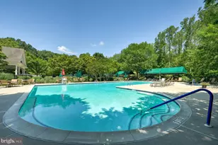 38 Edgemere Dr, Kendall Park, NJ 08824 - Photo 54